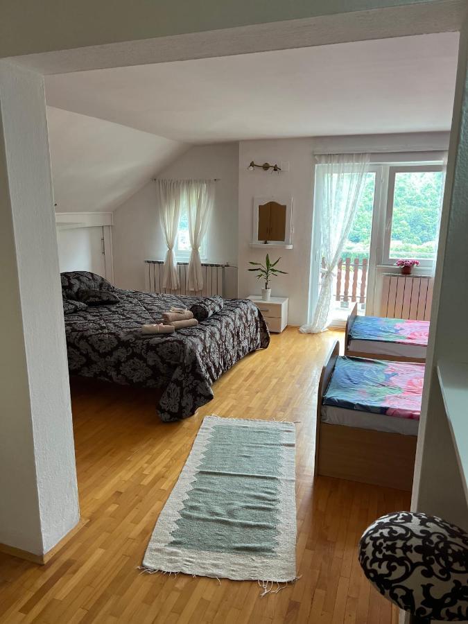 Queen Apartment Visoko Luaran gambar