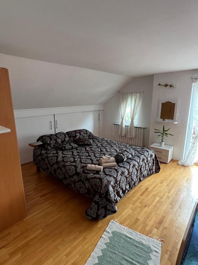 Queen Apartment Visoko Luaran gambar